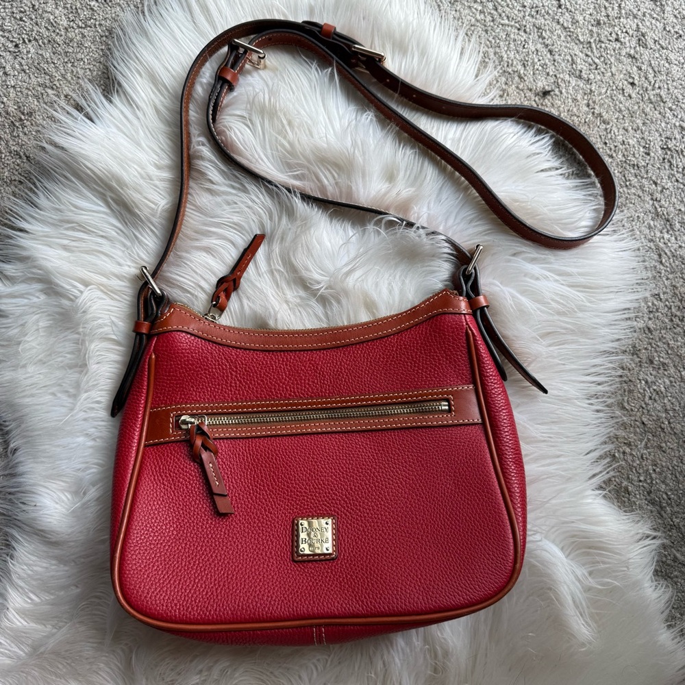 Dooney & Bourke Presley Pebble Leather Crossbody EUC